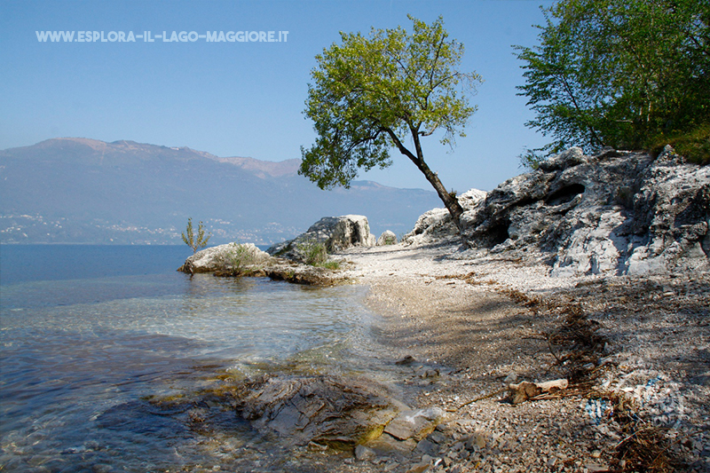 Spiaggia Le Fornaci Caldè Castelveccana Lago Maggiore