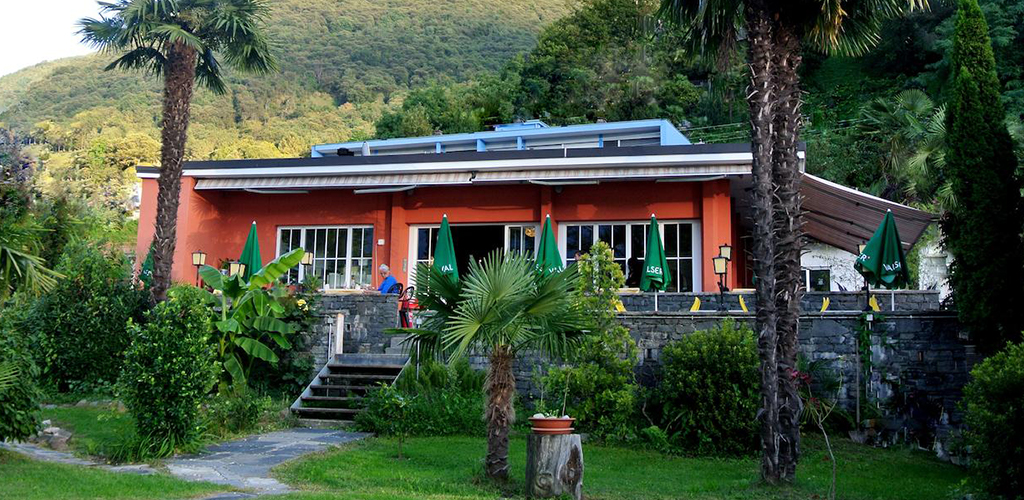 Hotel Ristorante La Riva - Hotel a Gambarogno sul Lago Maggiore